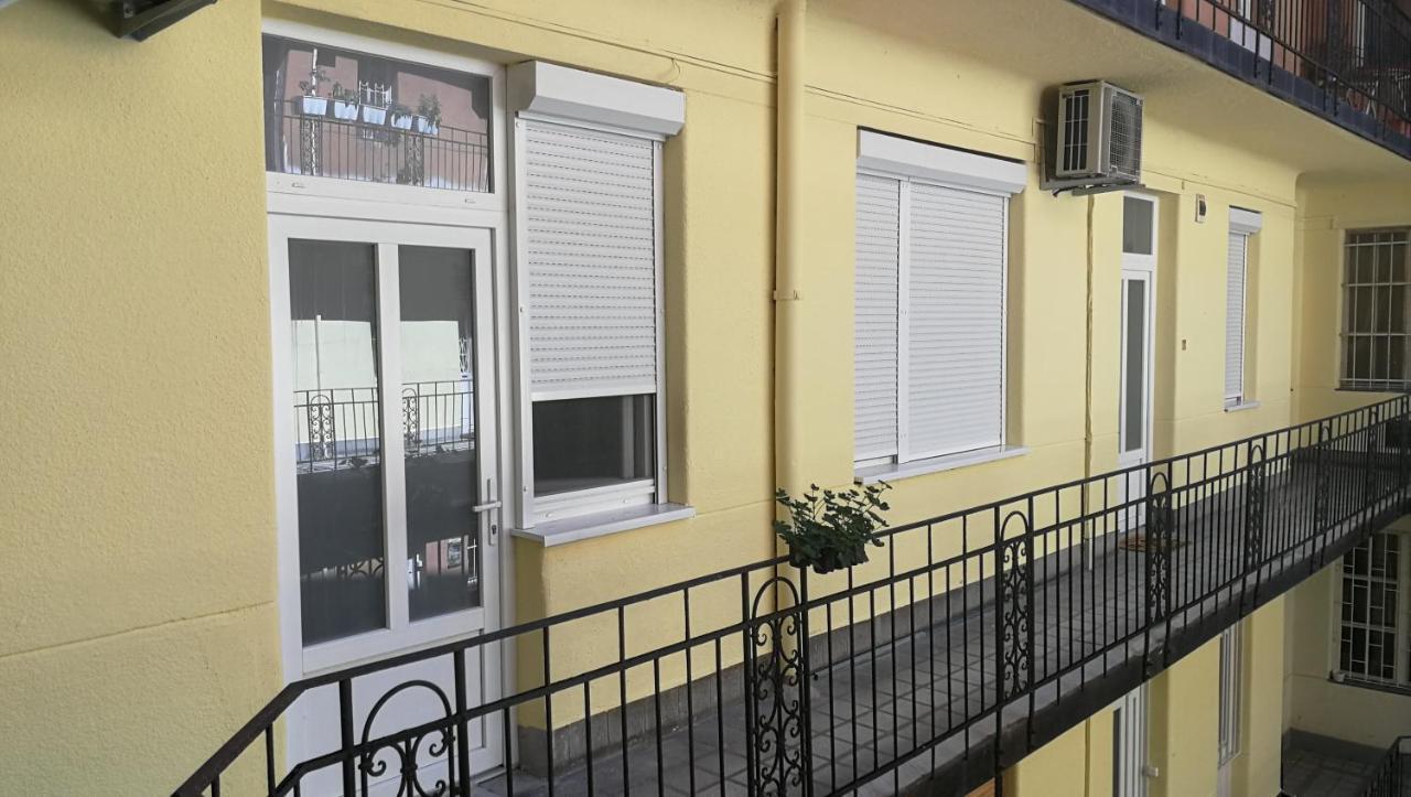 Greyblack Styles Apartment Budapeste Exterior foto